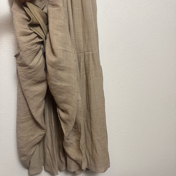 HYFVE Tan Romantic‎ Maxi Dress with Flutter Sleeves - Picture 6 of 8